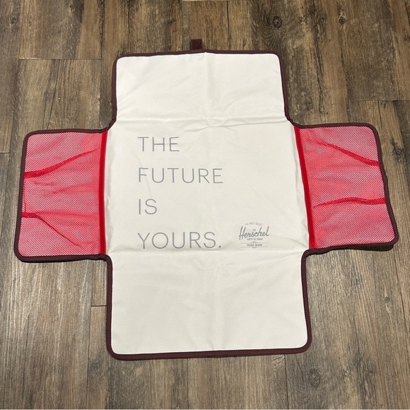 Herschel Supply Company Men's Maroon Toiletry Bag - Picture 2 of 7